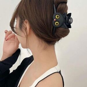 Black Cat Hair Clip